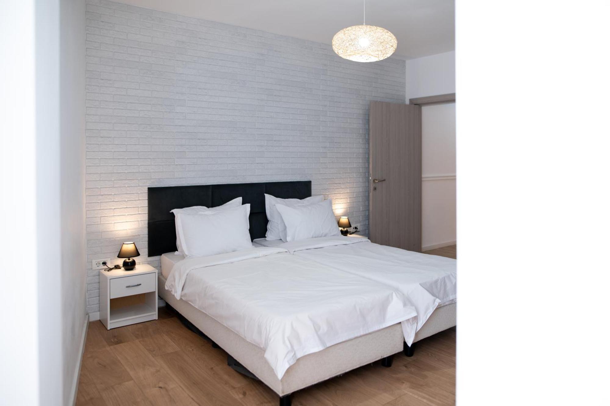 Moise House - Kosher Aparthotel بوخارست المظهر الخارجي الصورة