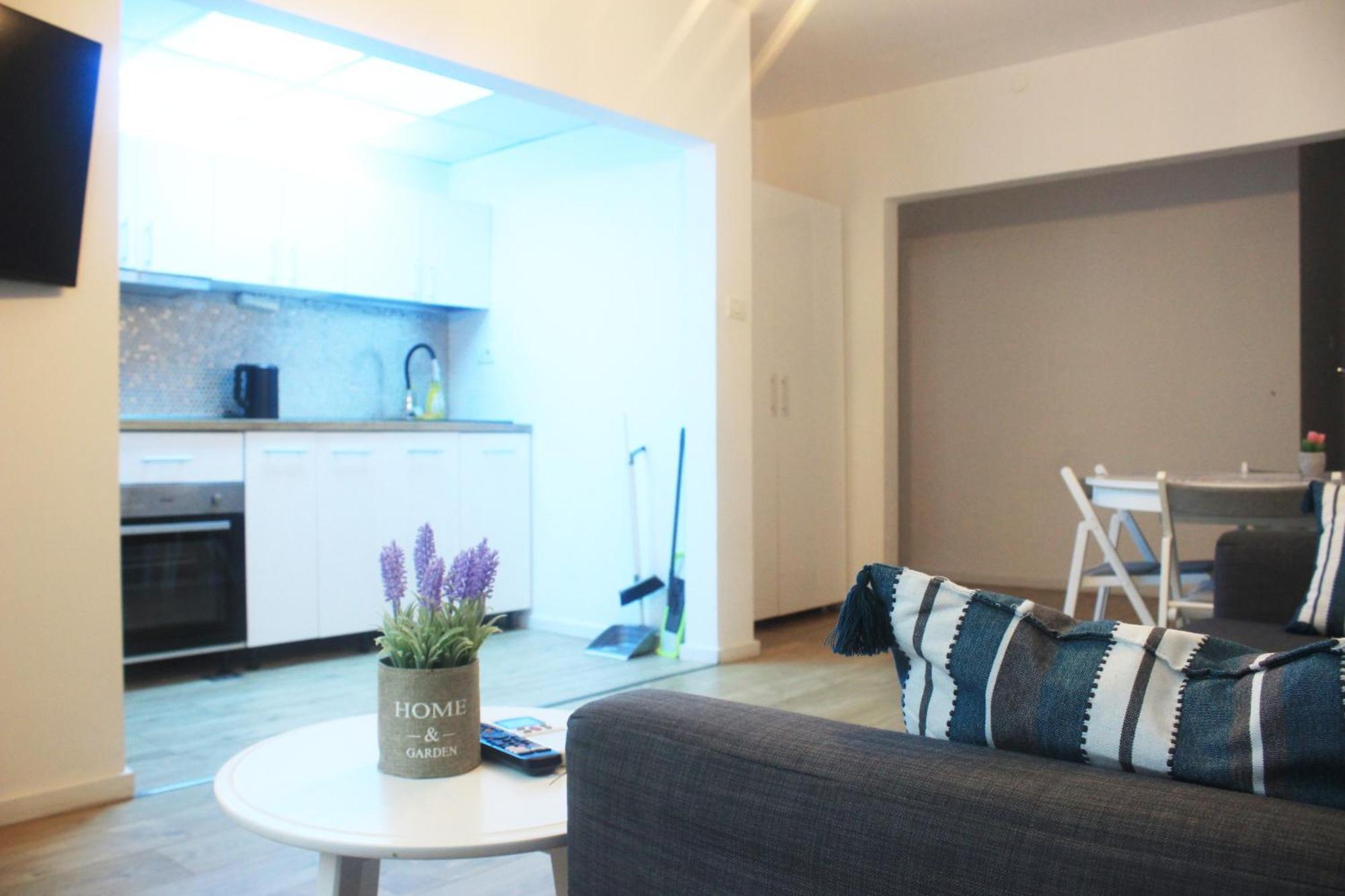 Moise House - Kosher Aparthotel بوخارست المظهر الخارجي الصورة