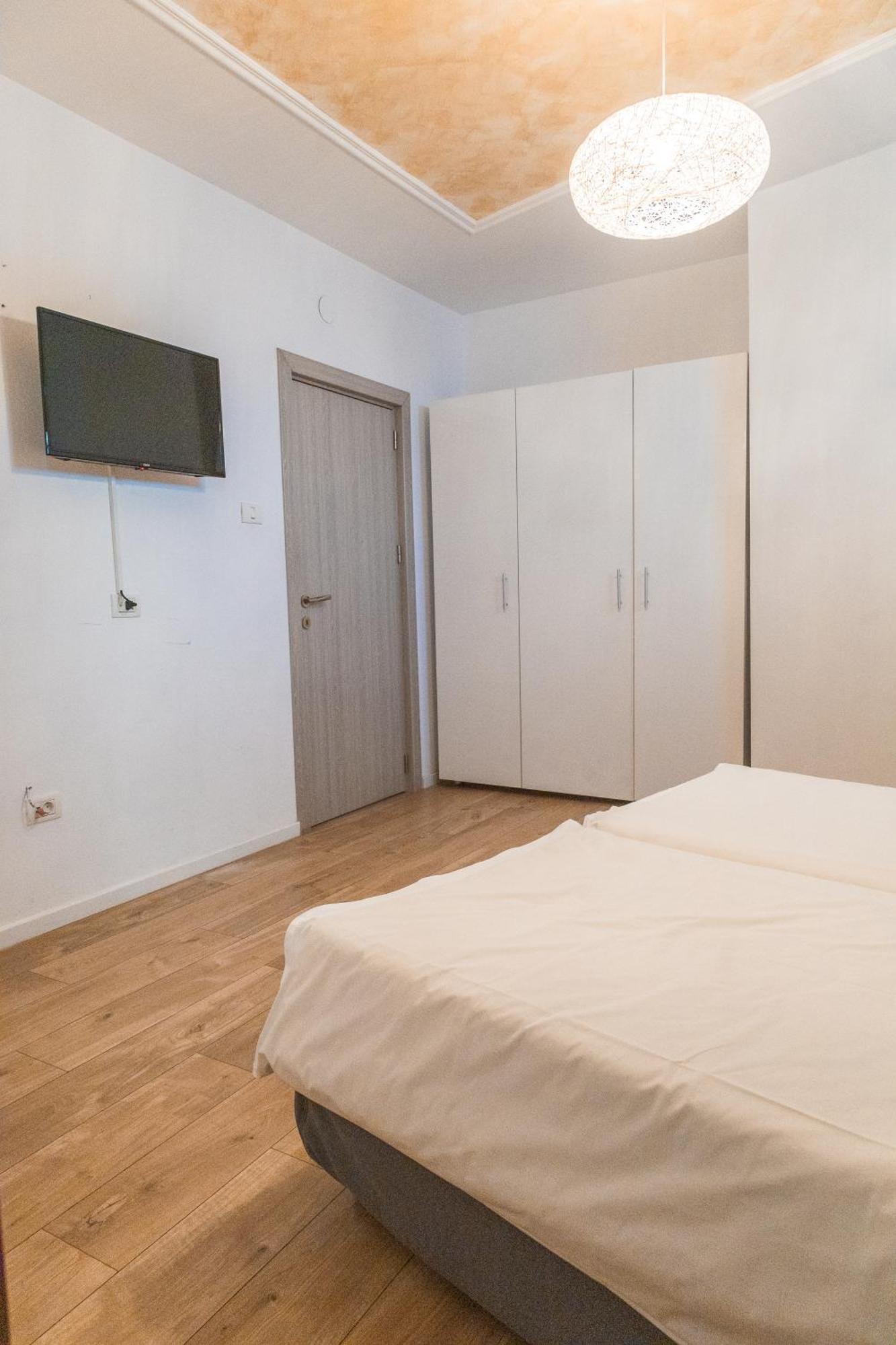 Moise House - Kosher Aparthotel بوخارست المظهر الخارجي الصورة
